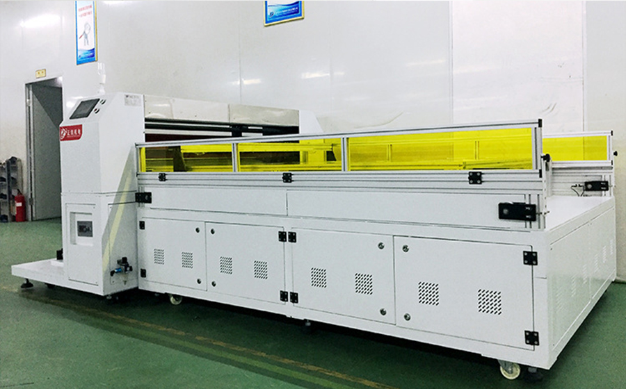 大尺寸自动裁切机