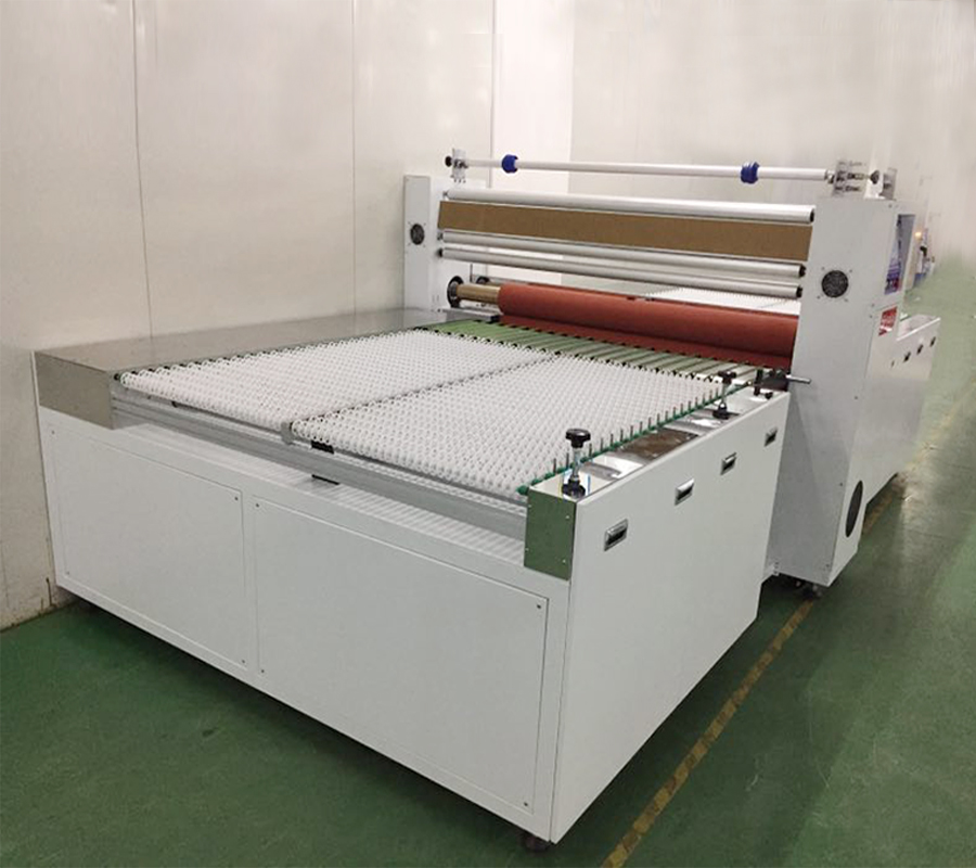 大尺寸覆膜机